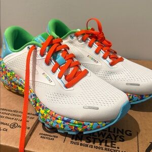 Brooks Adrenaline GTS 22 Bowl O Multicolor Woman’s Running Shoes Confetti White